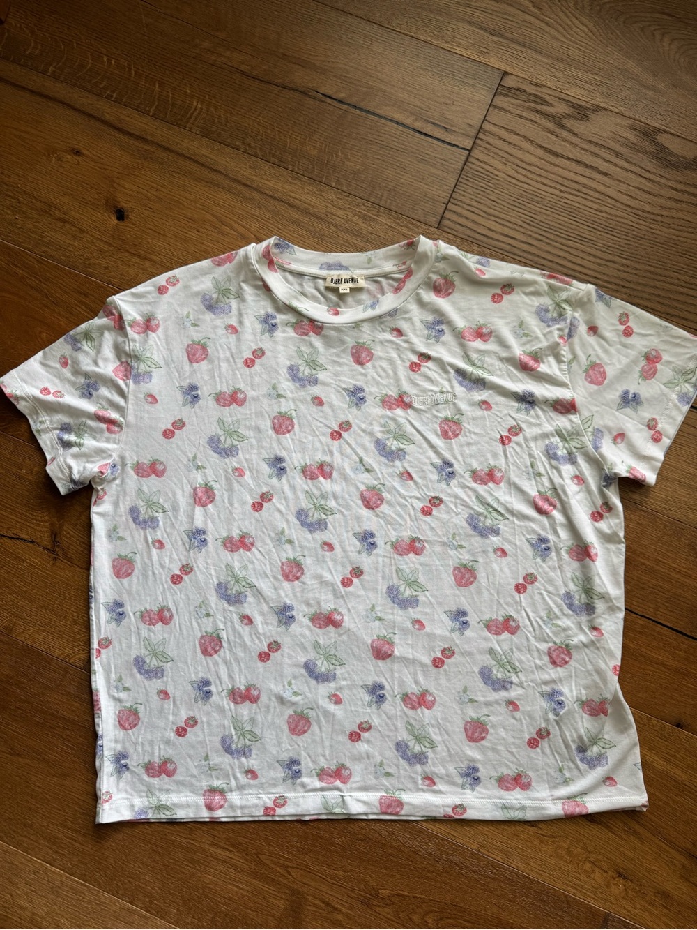 Djerf Avenue Go Slow Lounge Tee in Summer Berries Print Size XXS TENCEL Lyocell